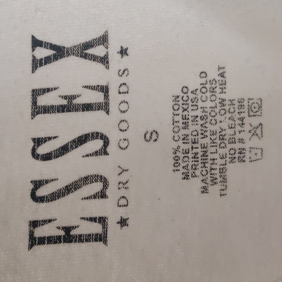 White T Shirt with Karate in Kanji - Picture 3 of 4